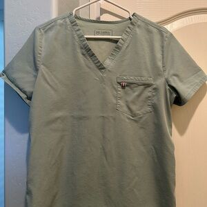 Medical Women’s Tencel sage scrub top
